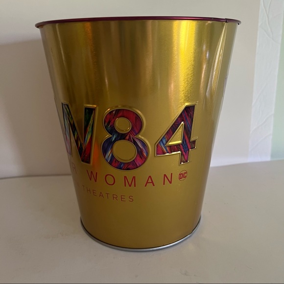 AMC Limited Edition Wonder Woman 1984 WW84 Popcorn Bucket Shiny Gold Pink Rare - Picture 2 of 8